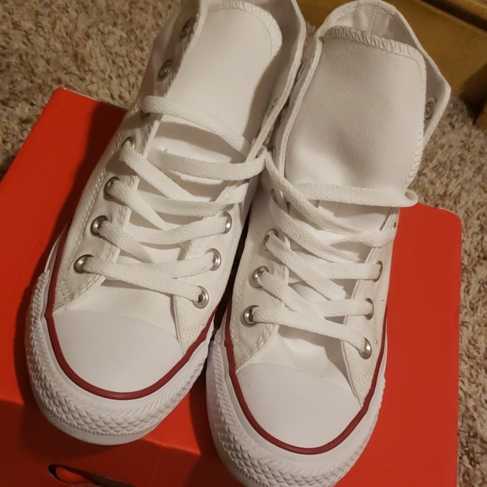 Shoes - Picture 2 of 3